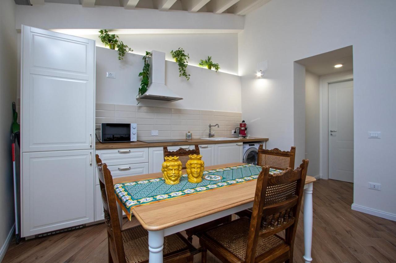 Cortile Del Greco Apartments 팔레르모 외부 사진
